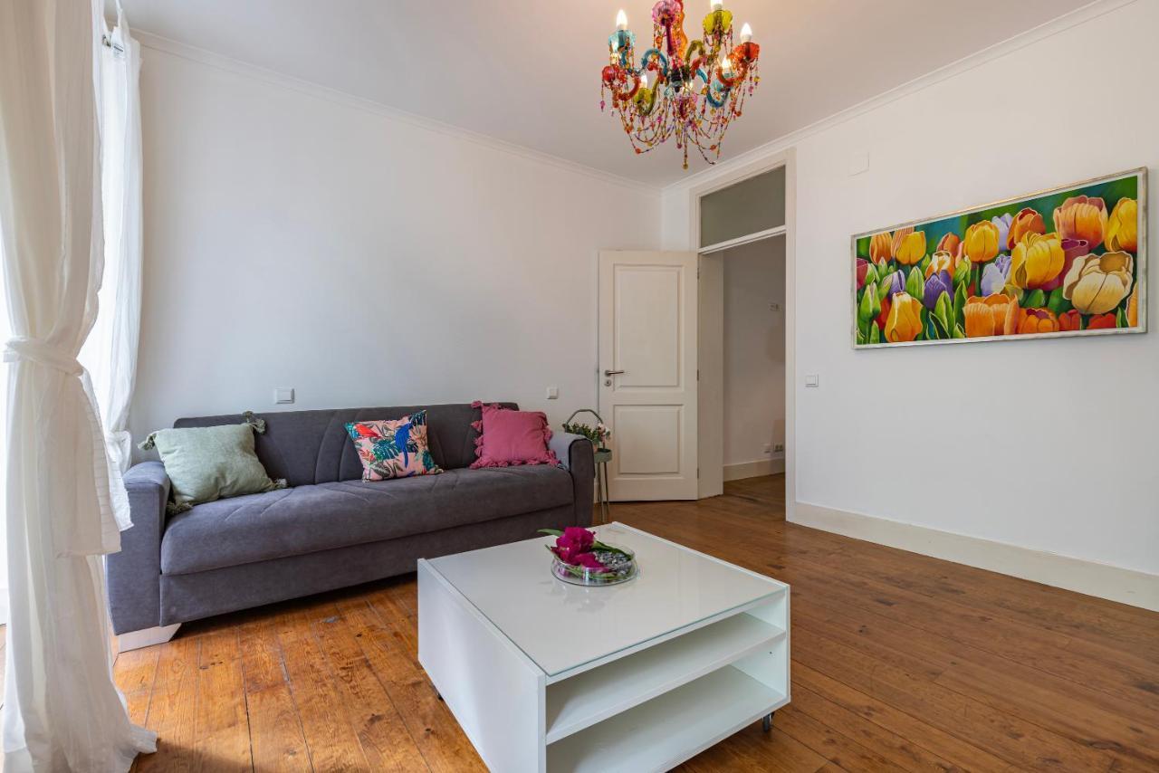 شقة Lovely Patio Getaway In Lisboa المظهر الخارجي الصورة
